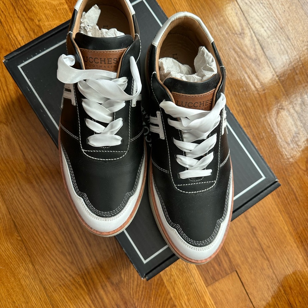 LUCCHESE Black and White WOMENS Sneakers - Picture 2 of 9